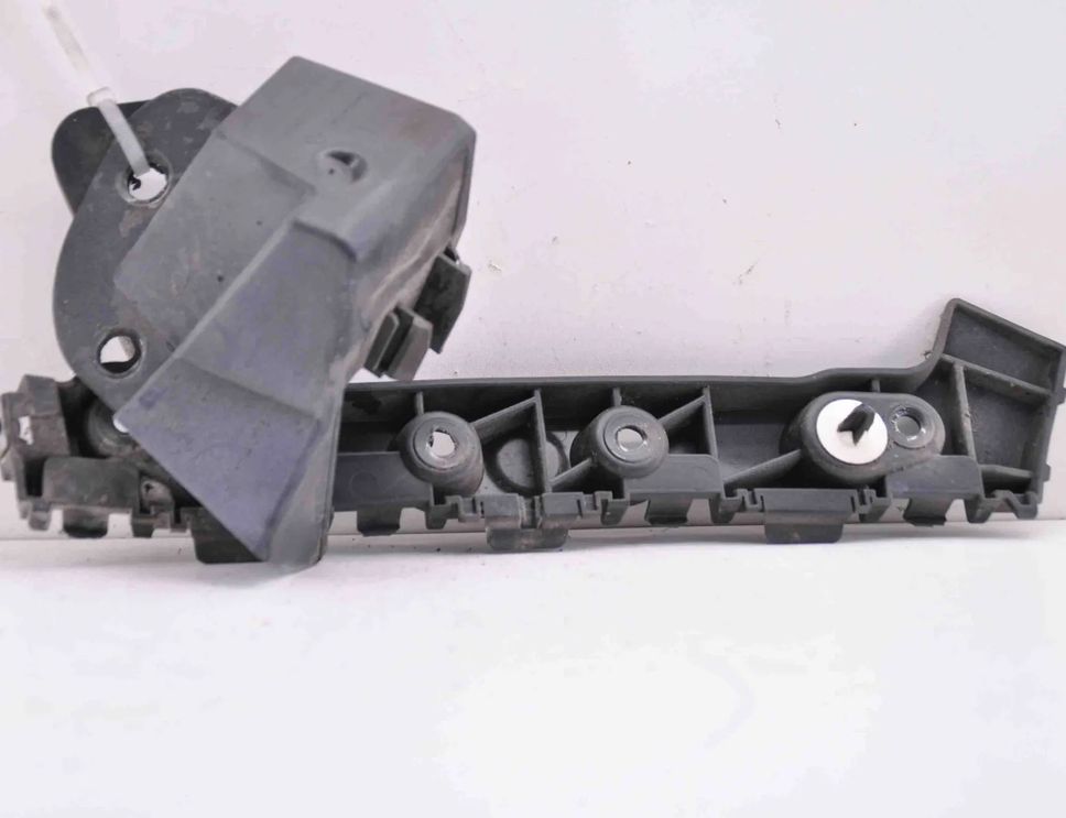 FORD Fiesta 7 generation (2017-2024) Držiak nárazníka vľavo vzadu H1BB17E851A1,H1BB17A882A1 32409036