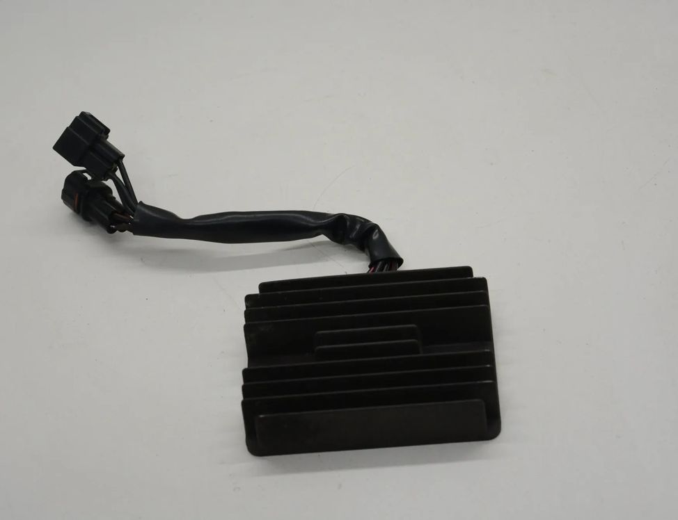 SUZUKI GLADIUS C (2003-2008) Voltage rectifier regulator 47h00,g3.9211,sh811aa 22028172
