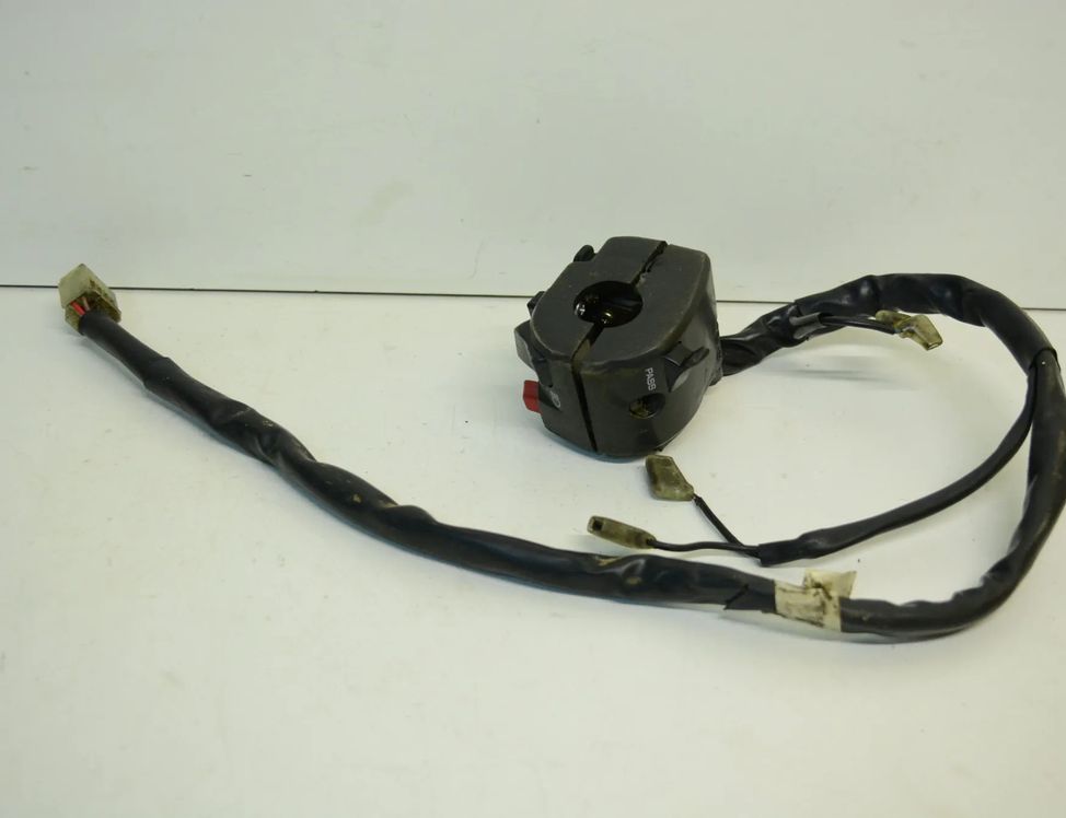 YAMAHA YZF-R 1 generation (2021-2024) Left side switch gear lights LH 24303961