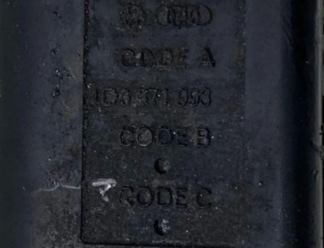 VOLKSWAGEN Golf 8 generation (2019-2023) Fuel Rail 04E133320D 30137840