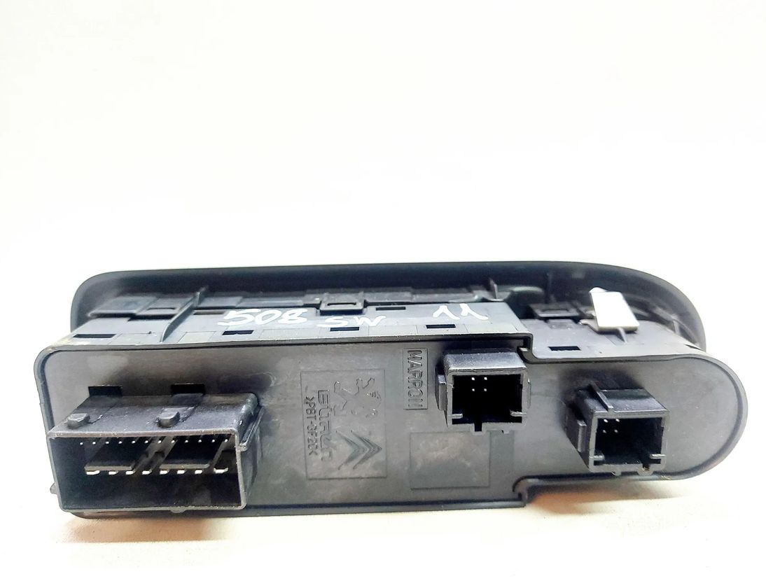 PEUGEOT 508 1 generation (2010-2020) Rear Right Door Window Control Switch 96659465ZD 30160891