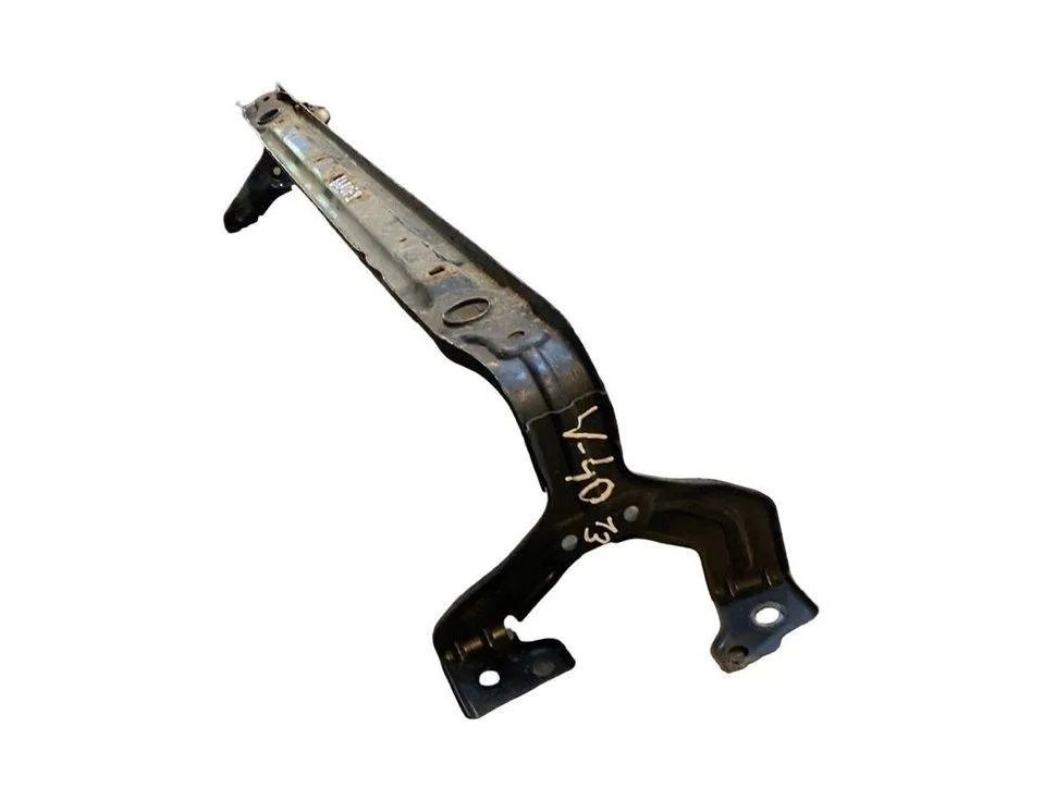 VOLVO V40 2 generation (2012-2020) Держатель радиатора 31293957 31862234