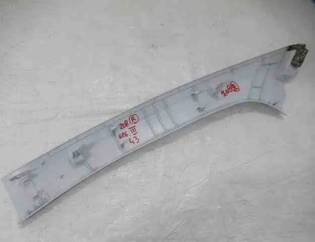 PEUGEOT 208 Peugeot 208 (2012-2015) Правая часть стойки 32471175