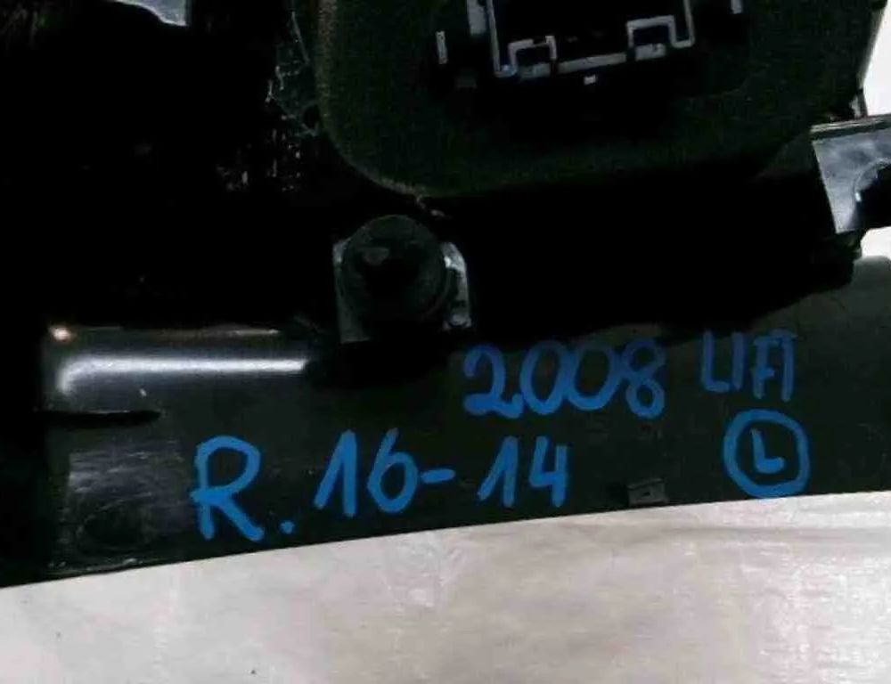 PEUGEOT 307 1 generation (2001-2008) Фонарь задний правый 9826730480 32482304