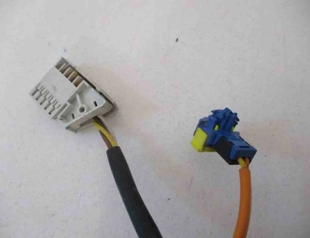 PEUGEOT 2008 2 generation (2019-2023) Подрулевой переключатель 98154509ZD 32490324