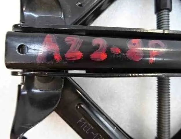 FORD Focus 4 generation (2018-2024) Ozdobenie sekcie rezervného kolesa F1EC17080AA 32492367