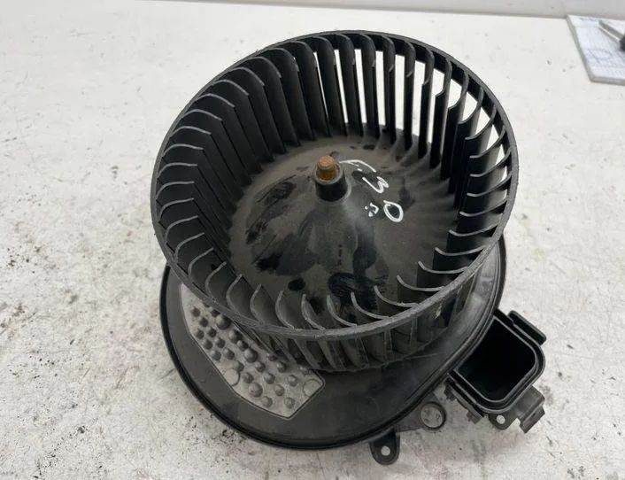 BMW 3 Series F30/F31 (2011-2020) Interiérový ohrievač T967354 22159457