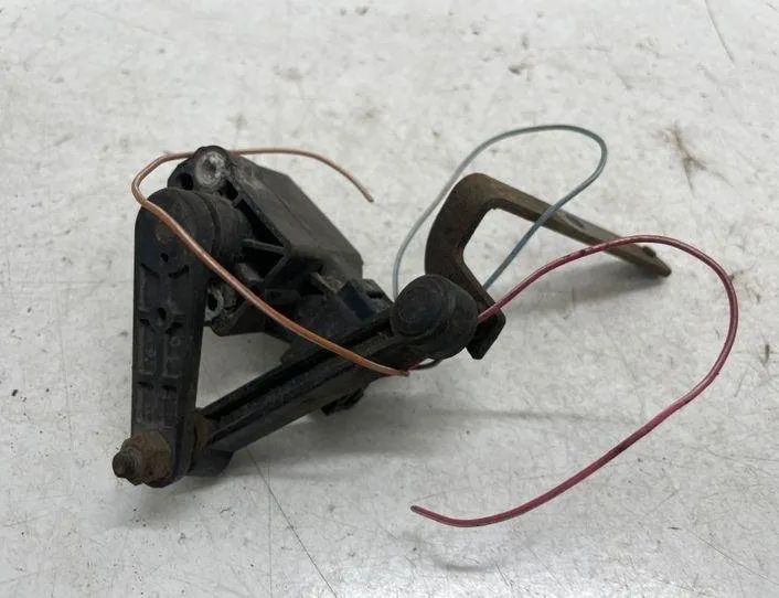 MERCEDES-BENZ E-Class W211/S211 (2002-2009) Pravý predný snímač hladiny A0105427717 22165861