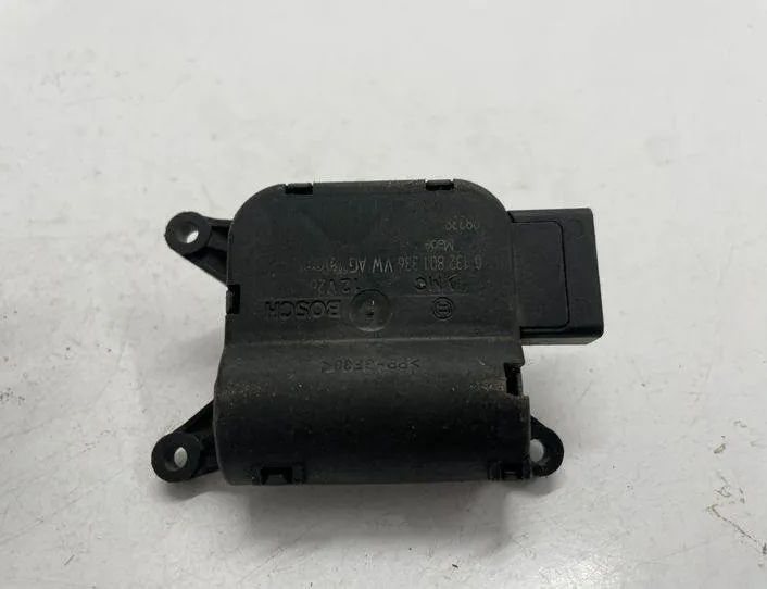 SEAT Altea 1 generation (2004-2013) Клапаны управления внутренним подогревом 1K0907511C 22170395