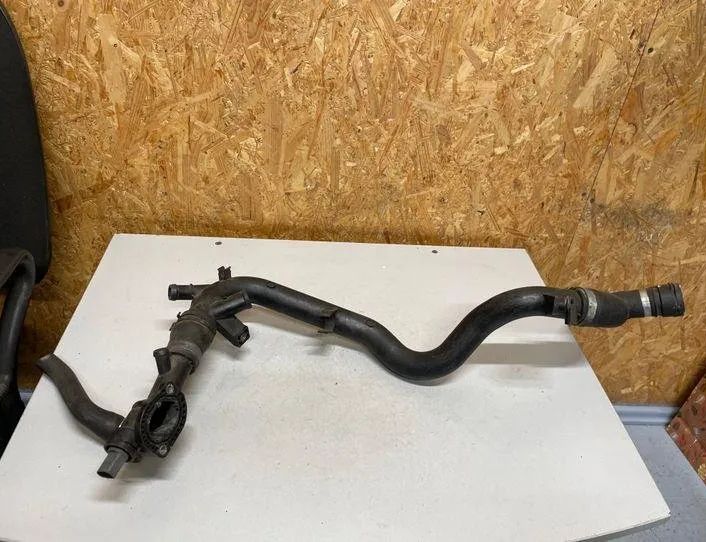 AUDI A4 B8/8K (2011-2016) шланг радиатора интеркулера 03L121071B,03L121132AC 22172436