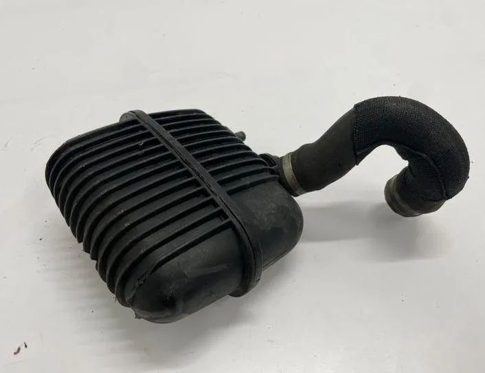 AUDI A5 8T (2007-2016) Iné diely motorového priestoru 8K0129955A 22180101