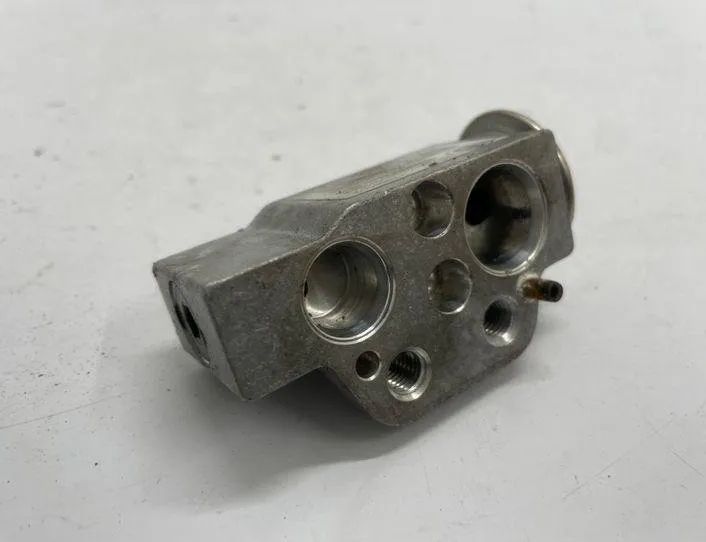 AUDI A4 B8/8K (2011-2016) Air conditioner expansion valve Y7556002 22194613
