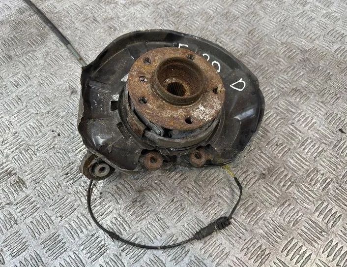 BMW 1 Series F20/F21 (2011-2020) Ступица задняя правая 22210328