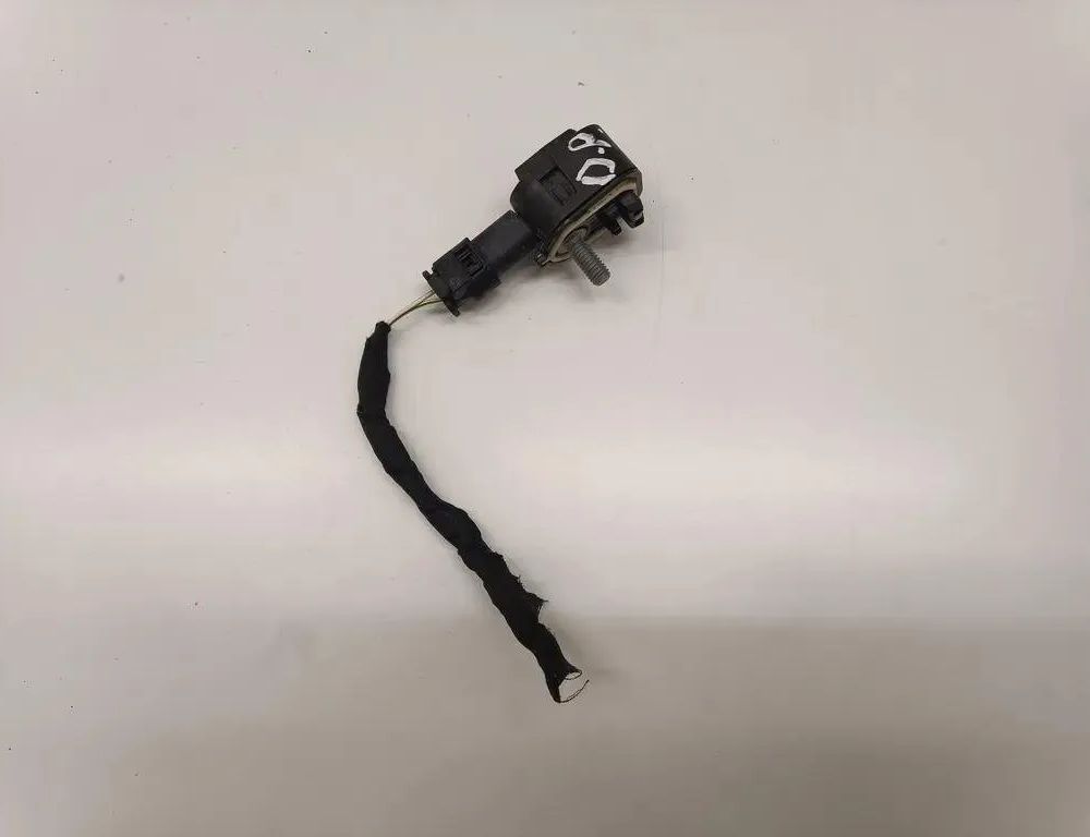 BMW 2 Series Grand Tourer F46 (2018-2023) Датчик удара передний левый 9224178 26819611