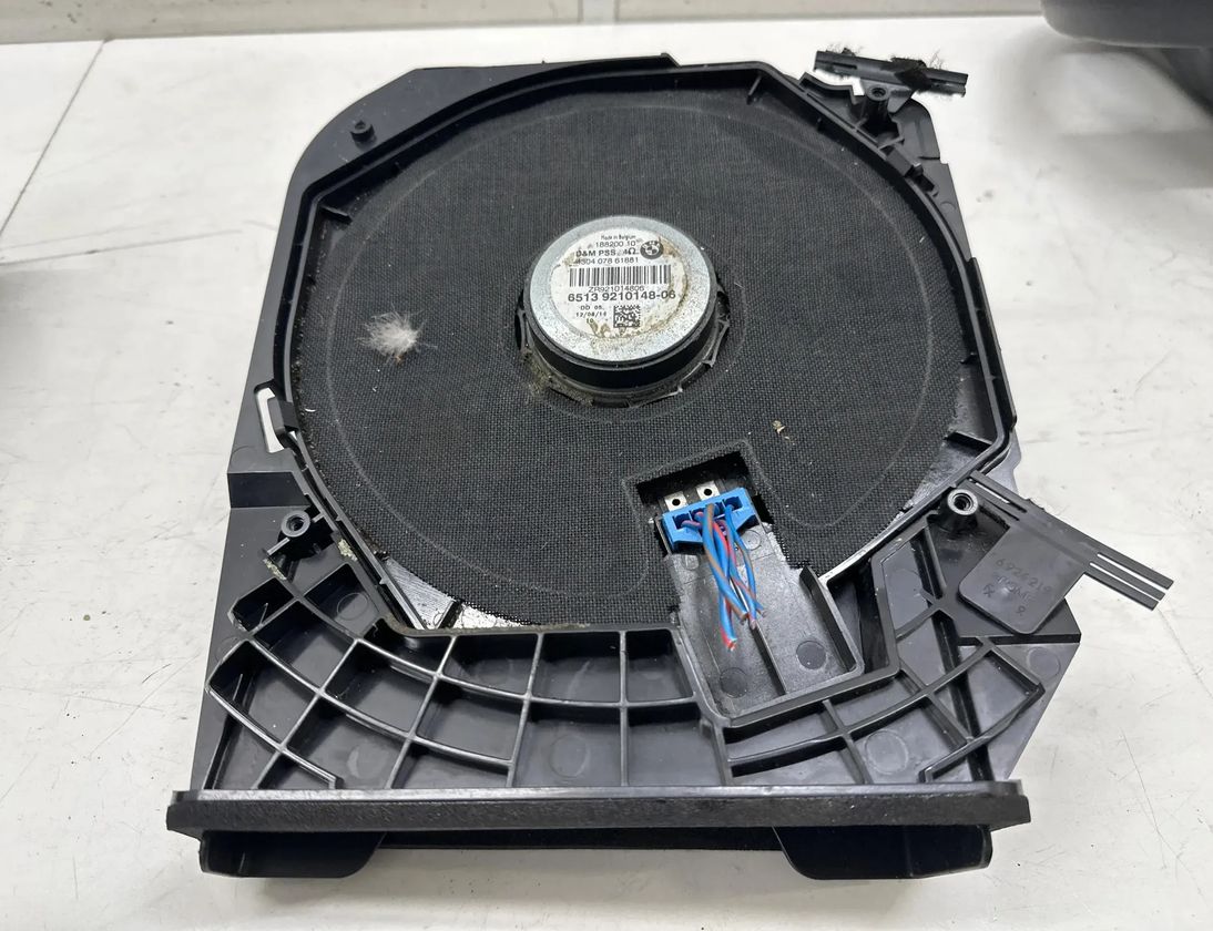 BMW 1 Series F20/F21 (2011-2020) Сабвуфер 9210148 30098425