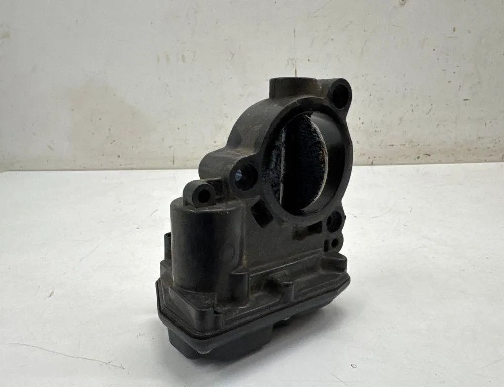 BMW 4 Series F32/F33/F36 (2013-2020) Throttle Body 8512452 30411060