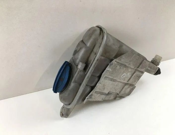 AUDI Q5 8R (2008-2017) Expanzná nádrž 8K0121405F 24560092