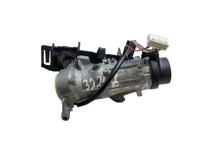 SKODA Superb 3 generation (2015-2023) Zámok zapalovania 5Q0905865A,1K0905851 24576251