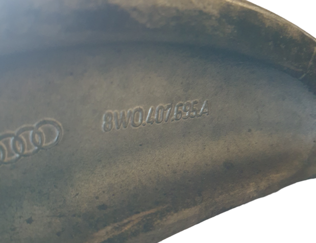 AUDI A4 B9/8W (2015-2024) Front Left Wheel Hub 8W0407241F,8W0407559,8W0615311E,8W0413031BA,8W0413037,8W0407155A,8W0407695A 25205050