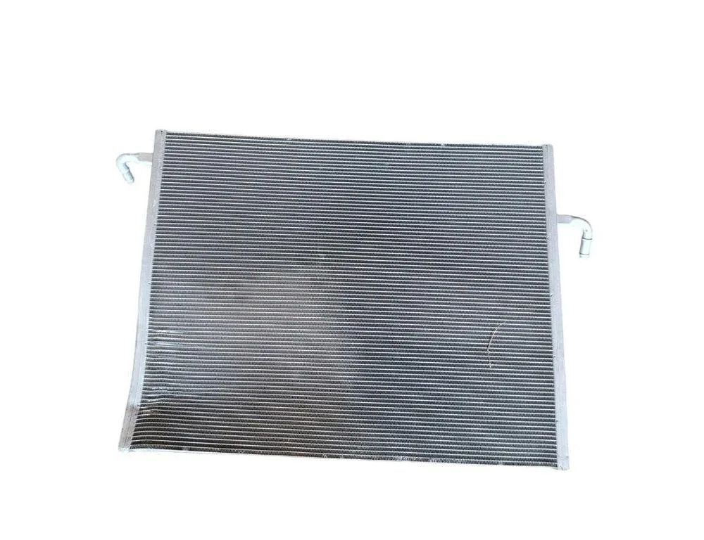 VOLVO XC60 2 generation (2017-2024) Охлаждающий радиатор 31657362 30524935