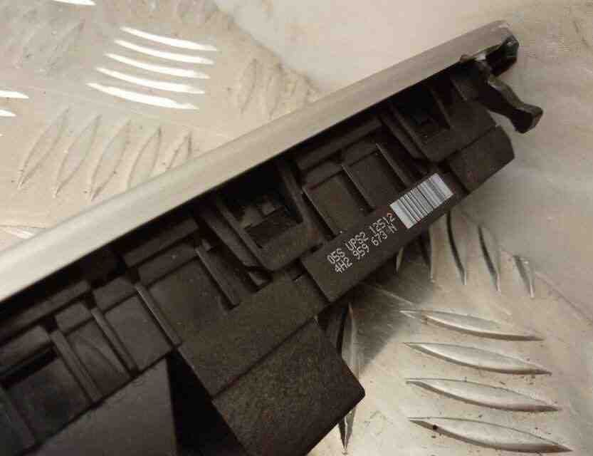 AUDI A8 D2/4D (1994-2002) Cпидометра пластмаса 4H0820911B,4H0858345,4H0820911B 17295229