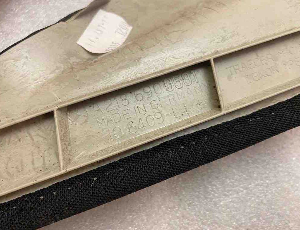 MERCEDES-BENZ CLS-Class C218 (2010-2017) Другие отделочные детали A2186900501 17296820