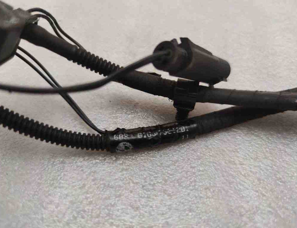 BMW 2 Series Grand Tourer F46 (2018-2023) Tryska stierača 7331291 17298817