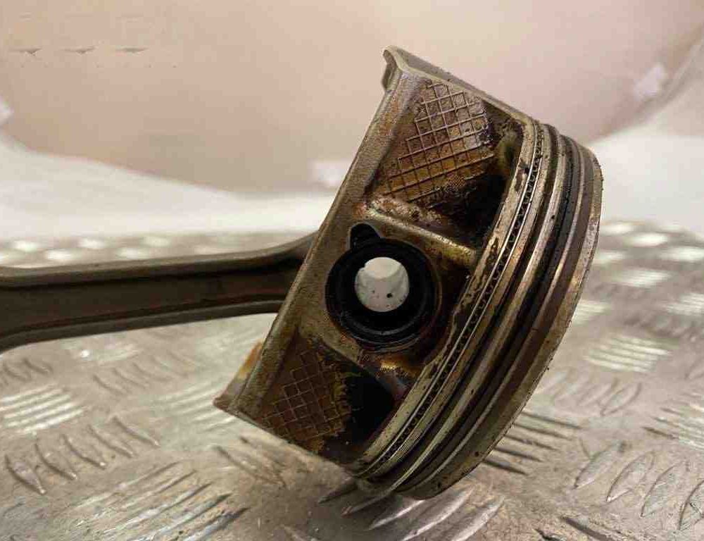 CHRYSLER Pacifica 2 generation (RU) (2016-2023) Pištoľ 373AC,S107,96L85 17301637