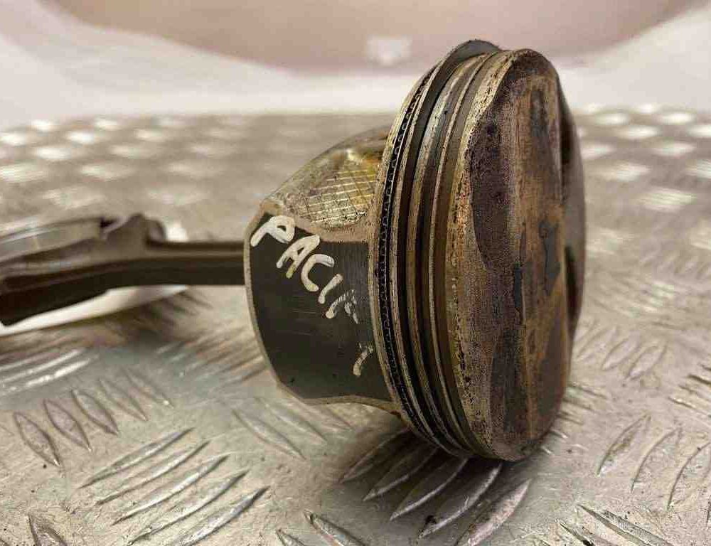 CHRYSLER Pacifica 2 generation (RU) (2016-2023) Pištoľ 373AC,S107,96L85 17301637