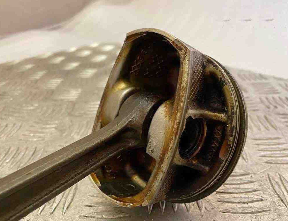 CHRYSLER Pacifica 2 generation (RU) (2016-2023) Pištoľ 373AC,S107,96L85 17301637