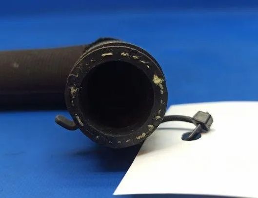 AUDI A4 B8/8K (2011-2016) Chladiace hadice 8K0121049L 21197130