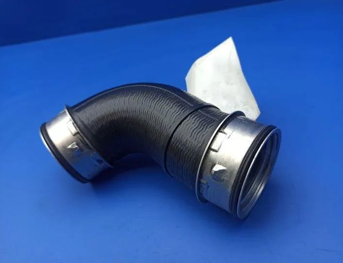 MERCEDES-BENZ E-Class W211/S211 (2002-2009) шланг радиатора интеркулера A2115284782,ZGS001,14008 21203976