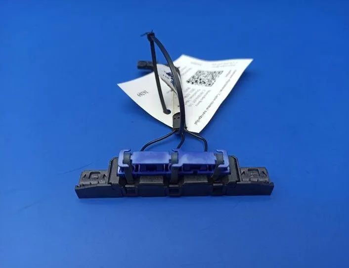 MERCEDES-BENZ C-Class W204/S204/C204 (2004-2015) Zosilňovač antény na kufri A2048270548 21207974