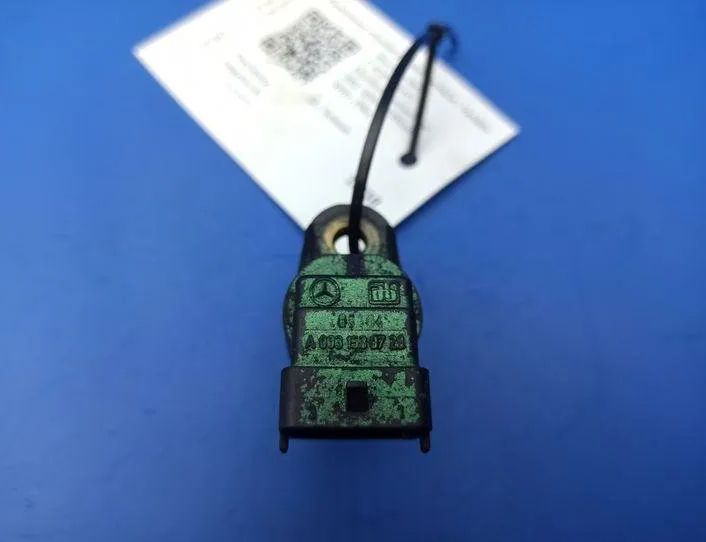 MERCEDES-BENZ C-Class W203/S203/CL203 (2000-2008) Датчик положения коленчатого вала A0031539728 21209409