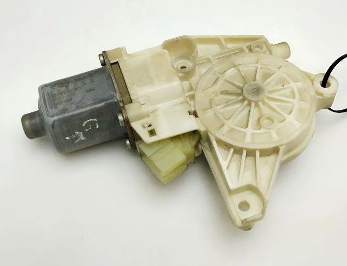 MERCEDES-BENZ C-Class W204/S204/C204 (2004-2015) Rear Left Door Window Control Motor A2048200542,0130822505 21224930