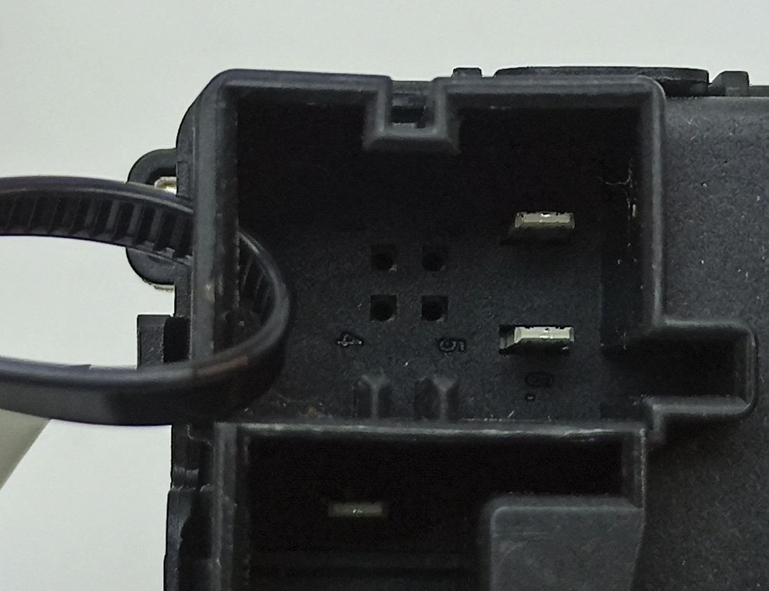 AUDI A4 B5/8D (1994-2001) Rear Left Door Control Unit 8W0959595G 30233844