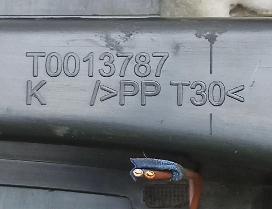 MERCEDES-BENZ E-Class W211/S211 (2002-2009) Nižšie lemovanie panela 2116800939 30243246