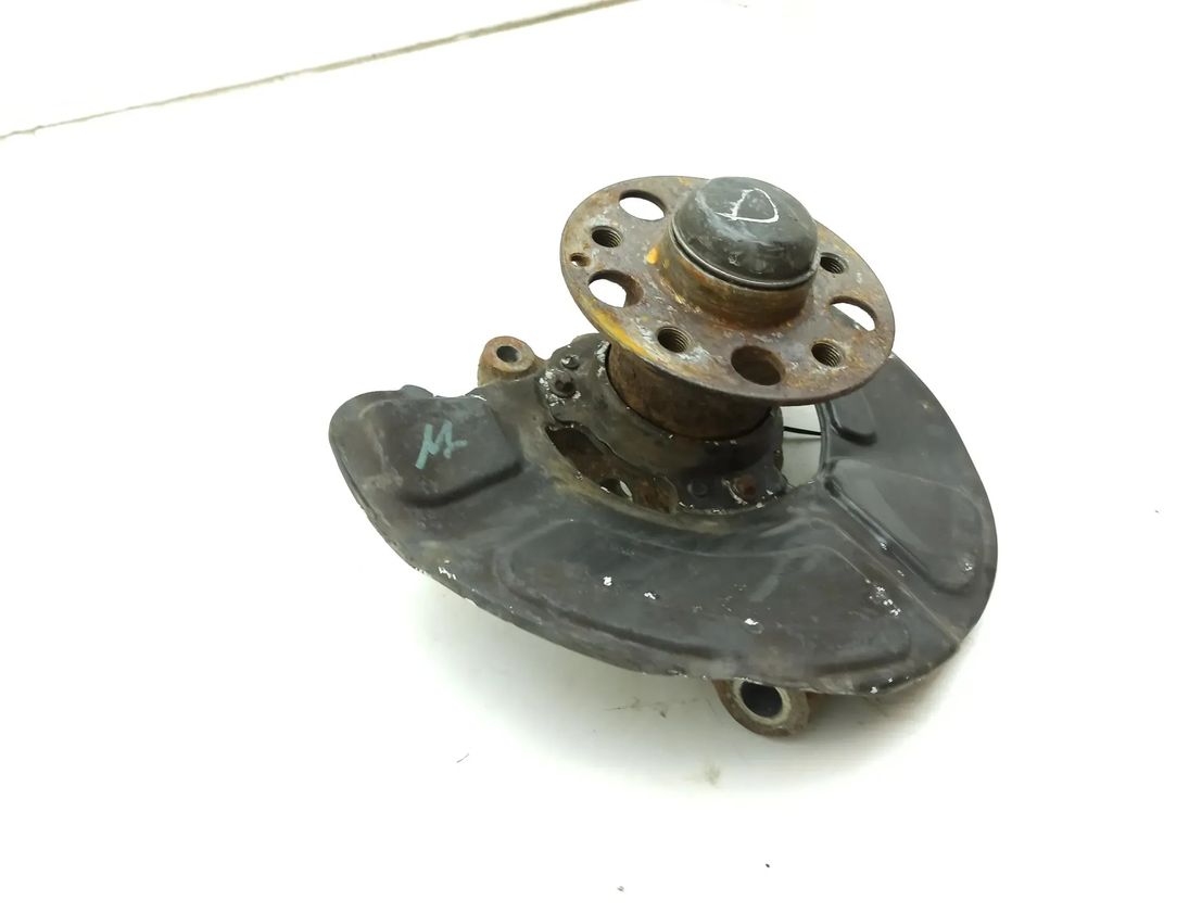 MERCEDES-BENZ E-Class W212/S212/C207/A207 (2009-2016) Pravý predný náboj kolesa 30244084