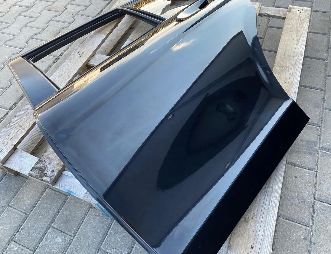 MERCEDES-BENZ C-Class W204/S204/C204 (2004-2015) Ľavé zadné dvere 30247487