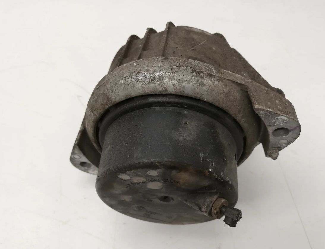 BMW 1 Series E81/E82/E87/E88 (2004-2013) Left Side Engine Mount 10030866