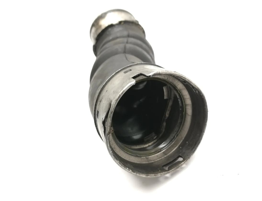 BMW 5 Series E60/E61 (2003-2010) шланг радиатора интеркулера 7802752,7802752,7802752 13618153