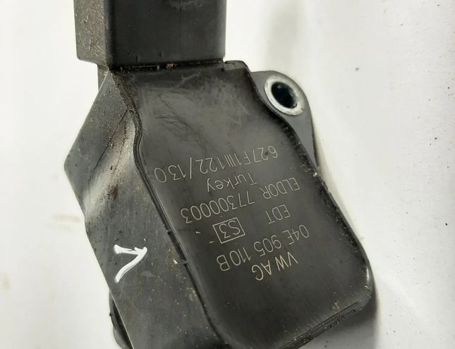 VOLKSWAGEN Jetta 6 generation (2010-2018) Бабина 04E905110B 15466456