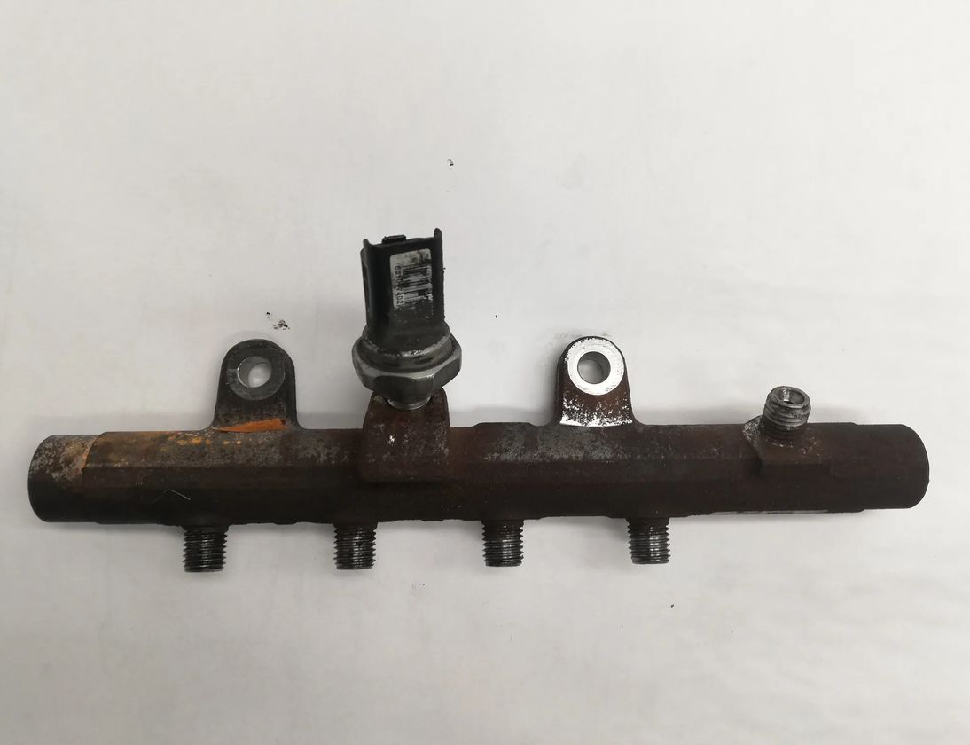 NISSAN Qashqai 1 generation (2007-2014) Fuel Rail 8200704212,A2C27000234 17255964