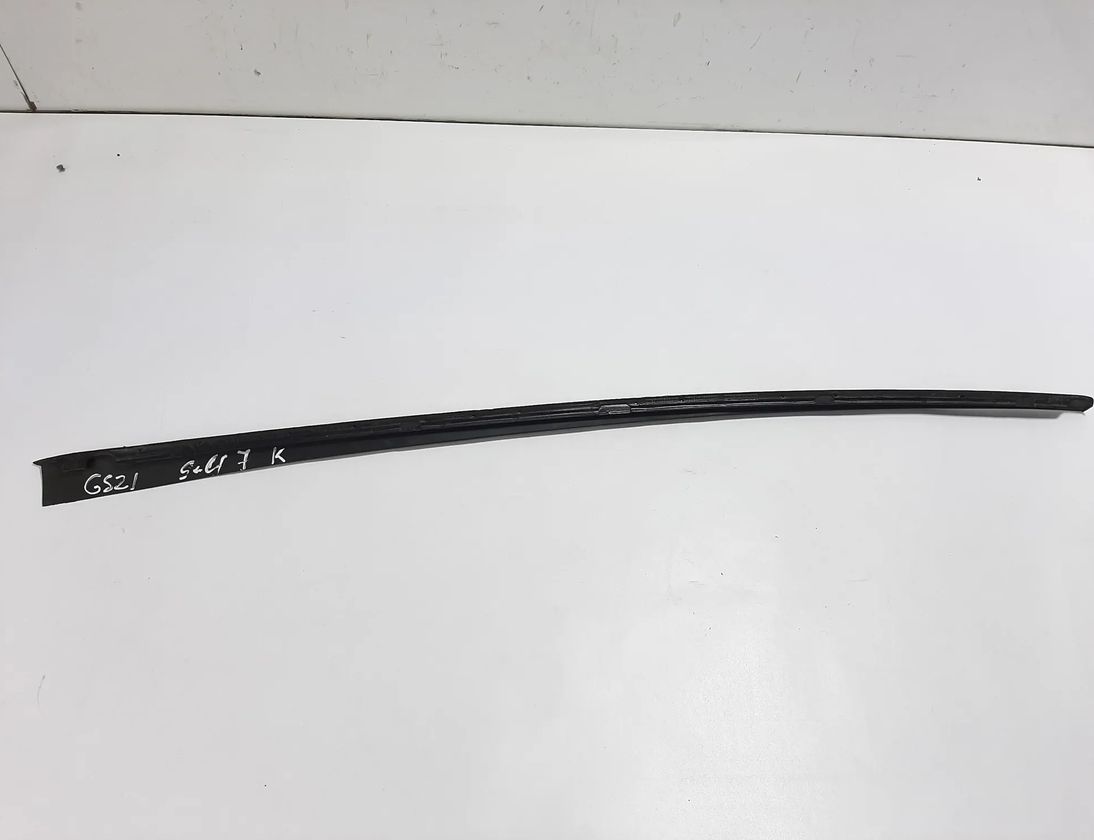 VOLKSWAGEN Variant VII TDI (2014-2024) Лобовое стекло влево Вертикальная отделка 5G0854327B 21746387