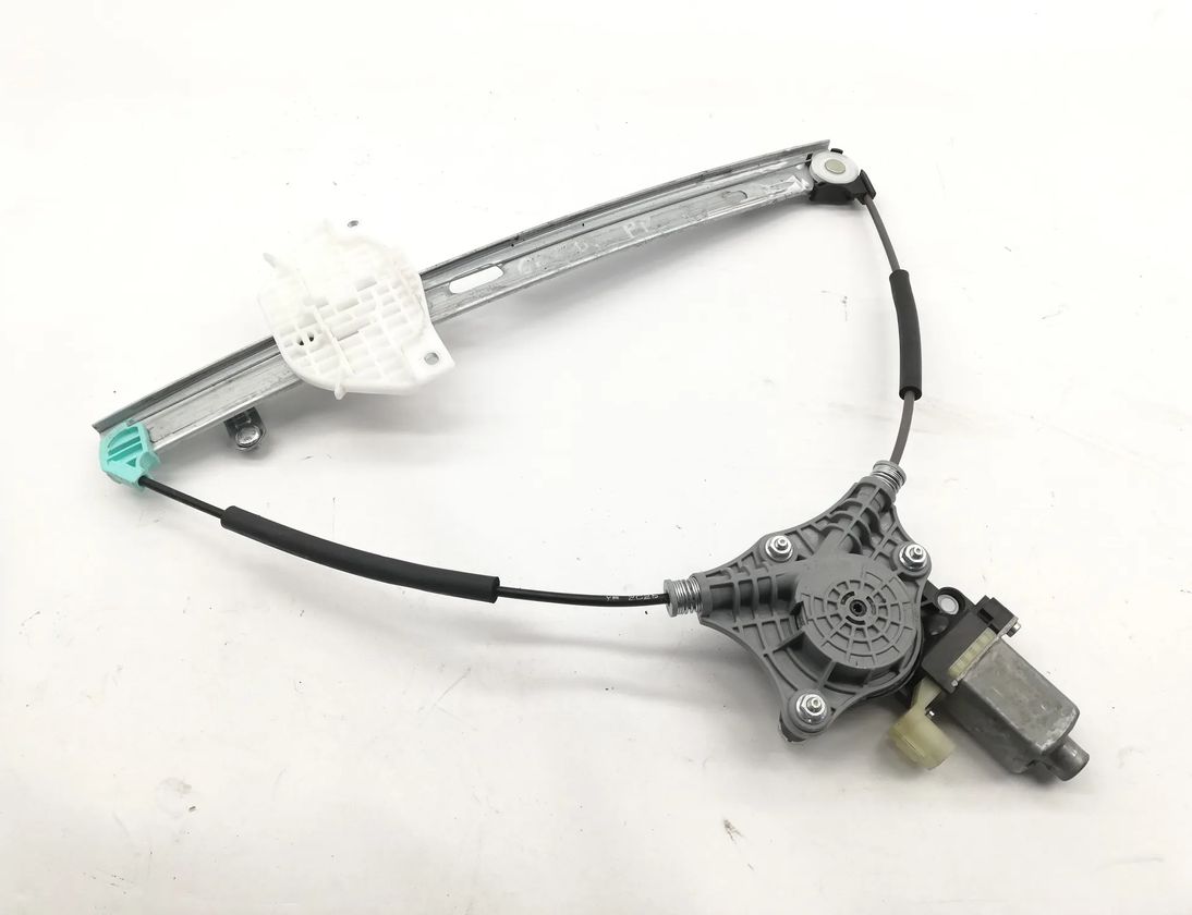 KIA Rio 4 generation (2016-2024) Regulátor okna pravých predných dverí 82460-H8000 23123838