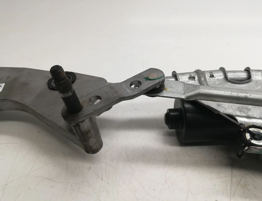 MERCEDES-BENZ M-Class W164 (2005-2011) Моторчик передних стеклоочистителей A1648202442 2476268