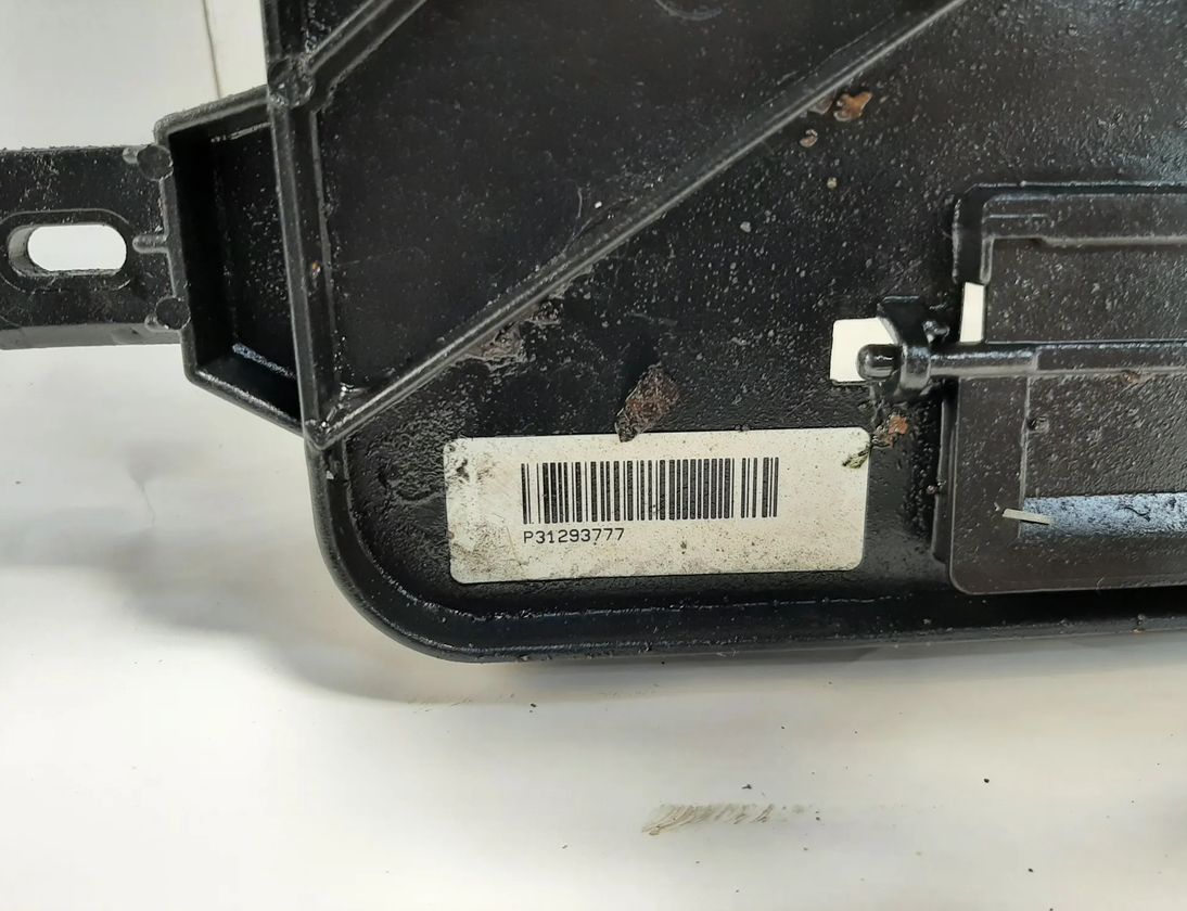 VOLVO XC60 1 generation (2008-2017) Radiatorový ventilátor 6G91-8C607-ND,0281003047,3240547,P31293777 25038191