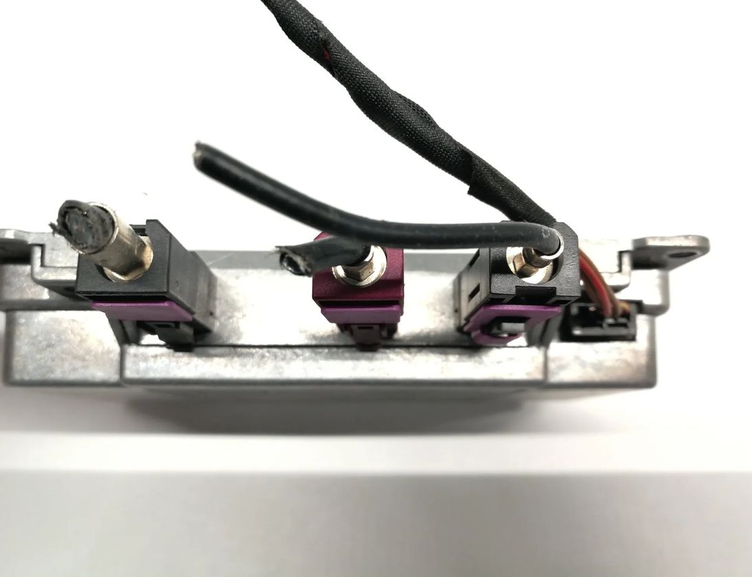 BMW X5 E53 (1999-2006) Bootlid Antenna Amplifier 6945425 2948971