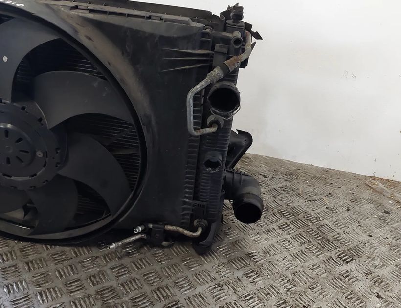 MERCEDES-BENZ E-Class W212/S212/C207/A207 (2009-2016) Система охлаждения A2045000293 31890585