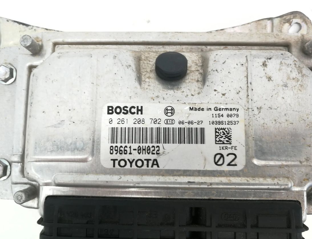 TOYOTA Aygo 1 generation (2005-2014) Riadiaca jednotka motora 0261208702 4055820